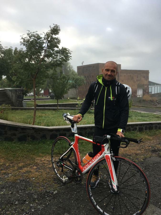 Edem Sevan Exteriér fotografie